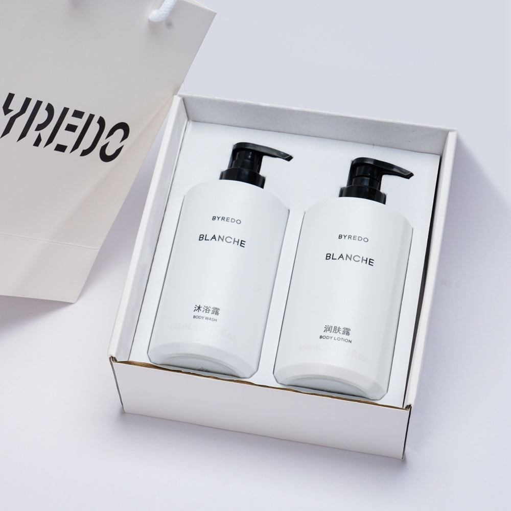 BYREDO BLANCHE Shampoing &amp; Gel douche &amp; Conditionneur &amp; Lotion pour le corps &amp; Liquide de lavage des mains 450 ml